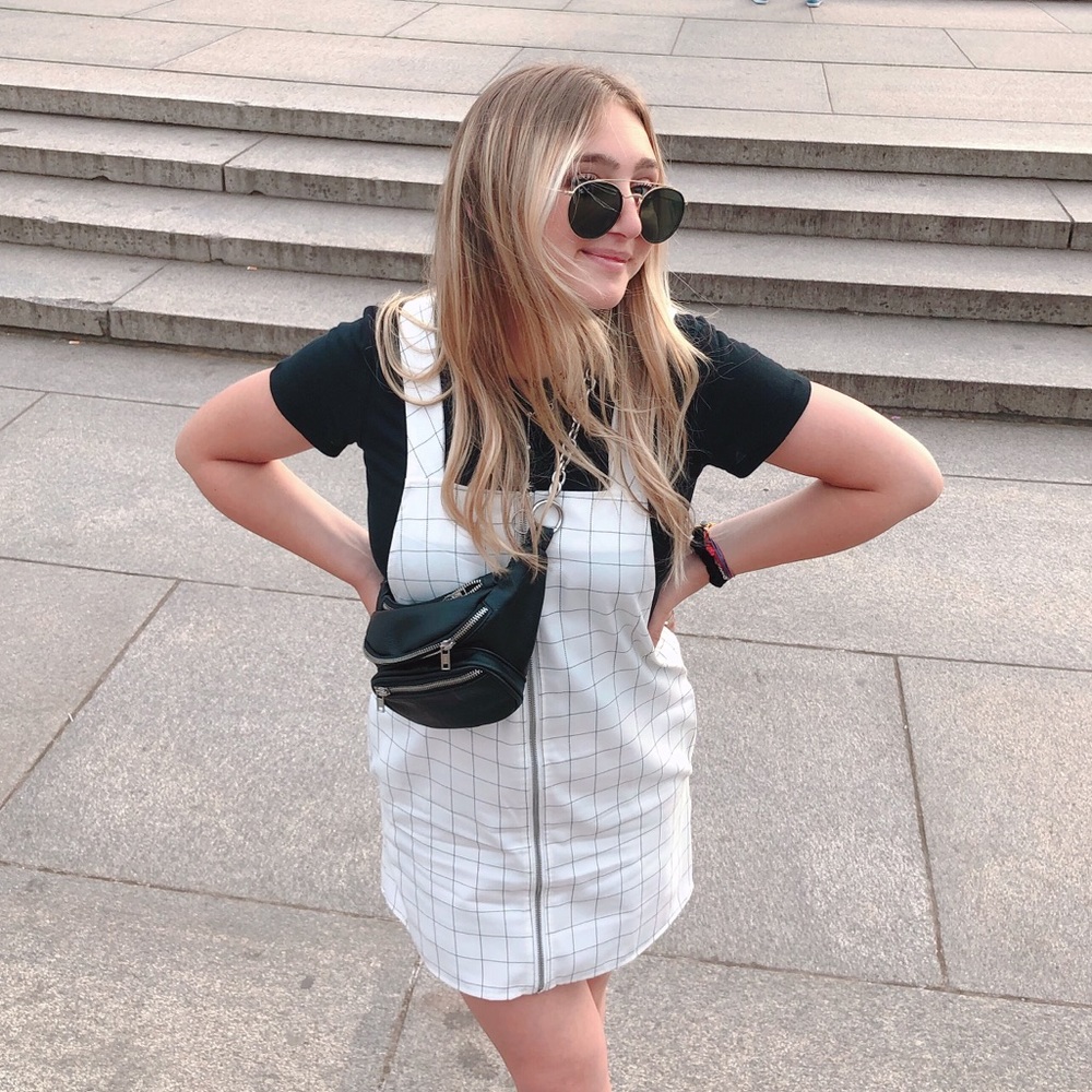 Meet your Posher, Nicole